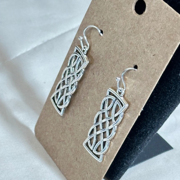 2/$20 Silver tone long rectangular Celtic style hook earrings NWOT - Picture 5 of 9